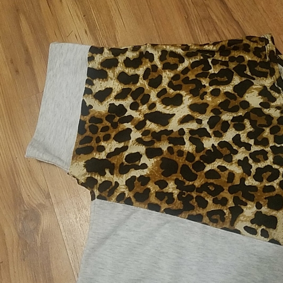 Top - Picture 2 of 6